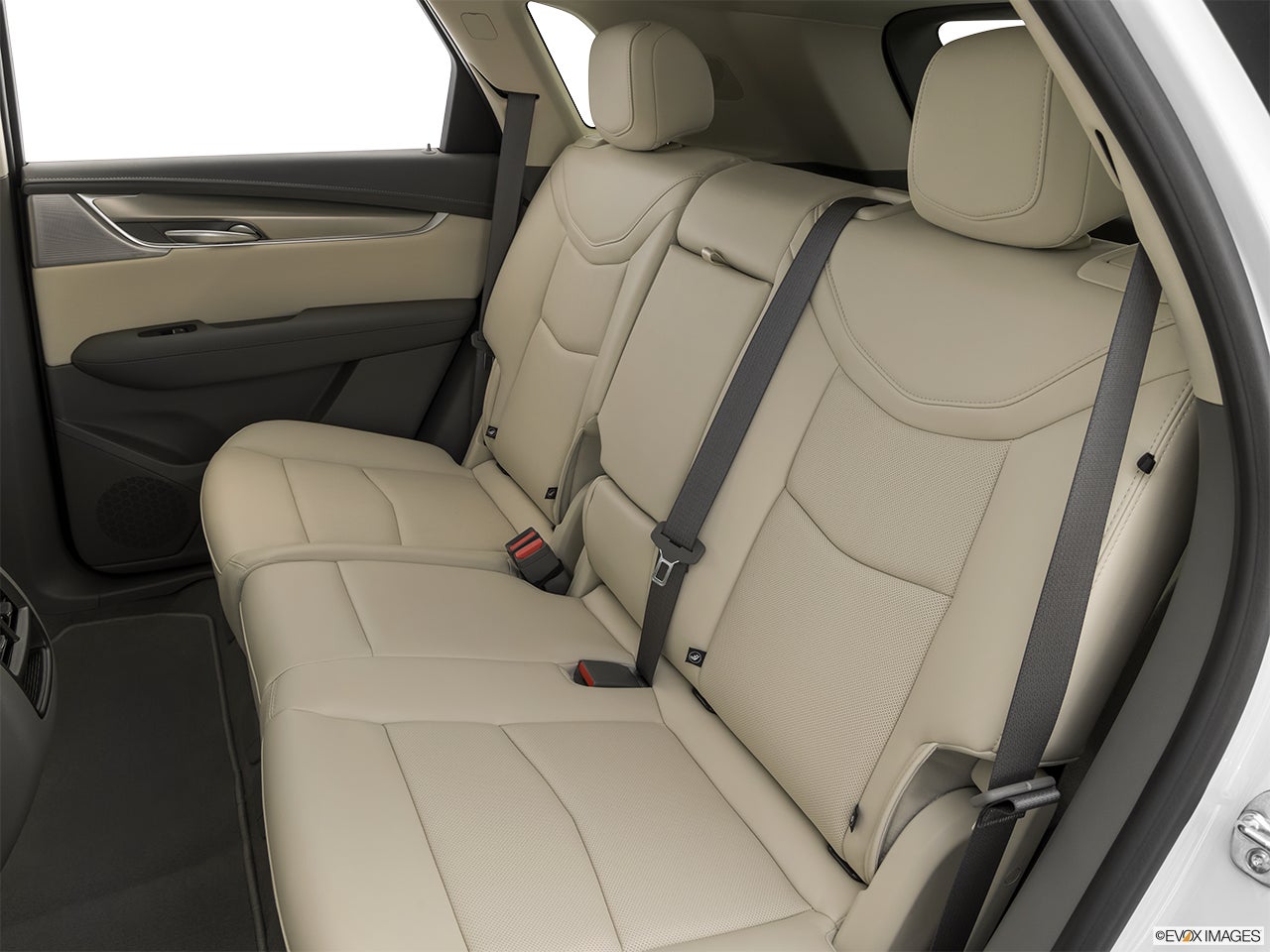 2026 Cadillac XT5 photo