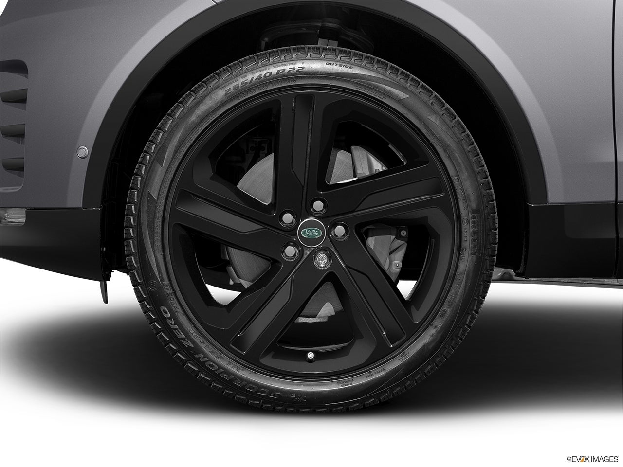2025 Land Rover Discovery photo