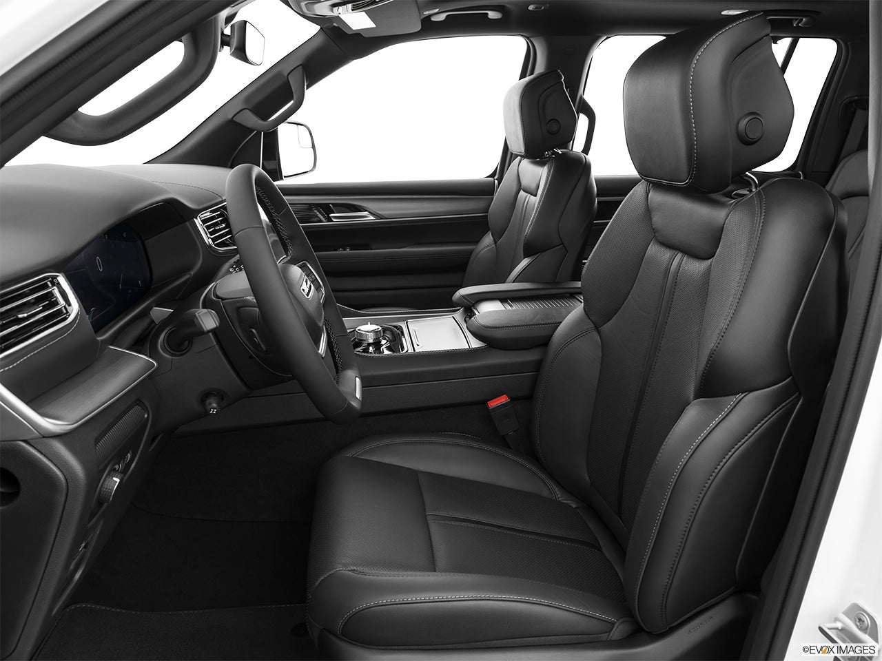 2026 Jeep Grand Wagoneer photo