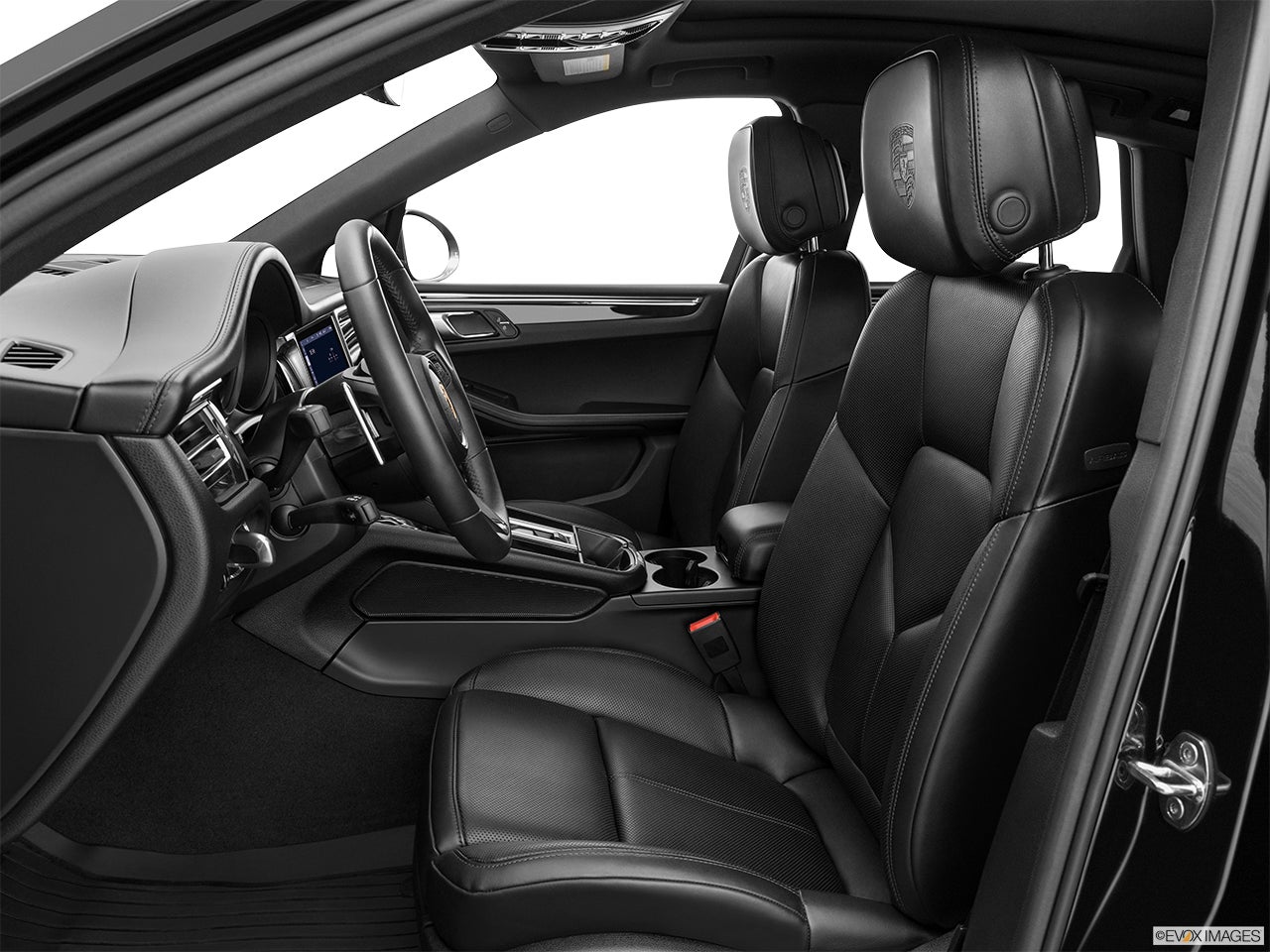 2026 Porsche Macan photo