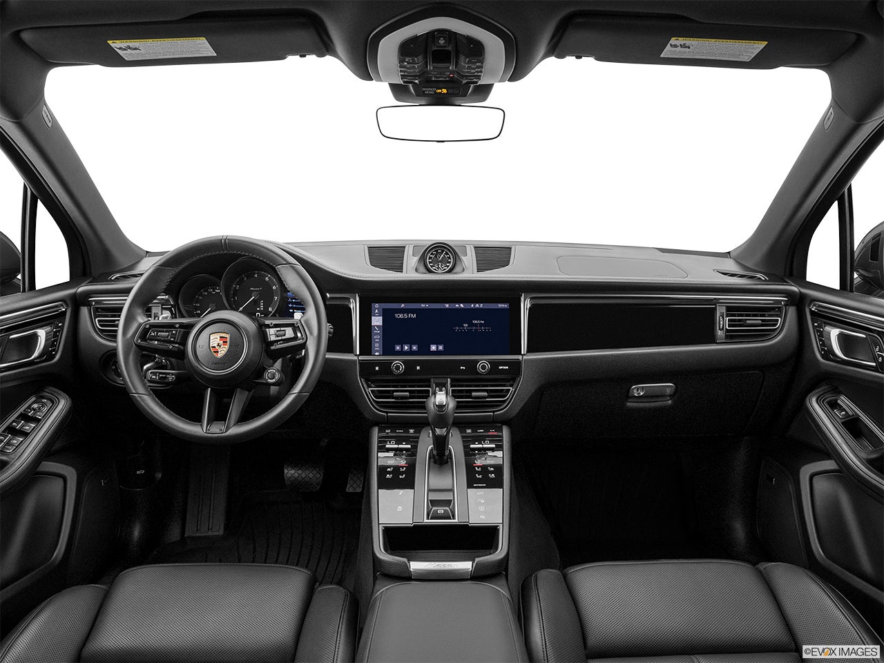 2026 Porsche Macan photo