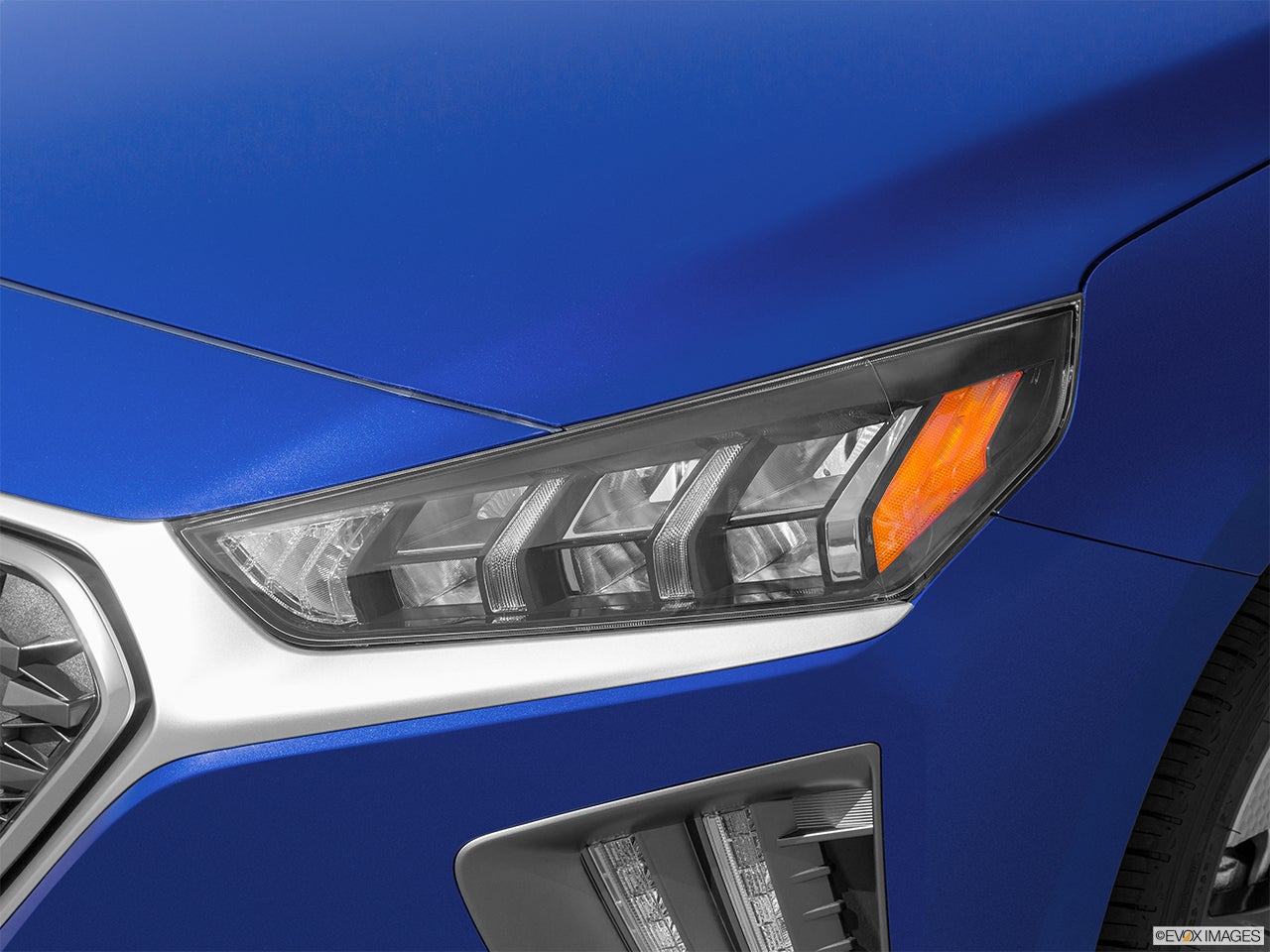 2022 Hyundai IONIQ Hybrid photo