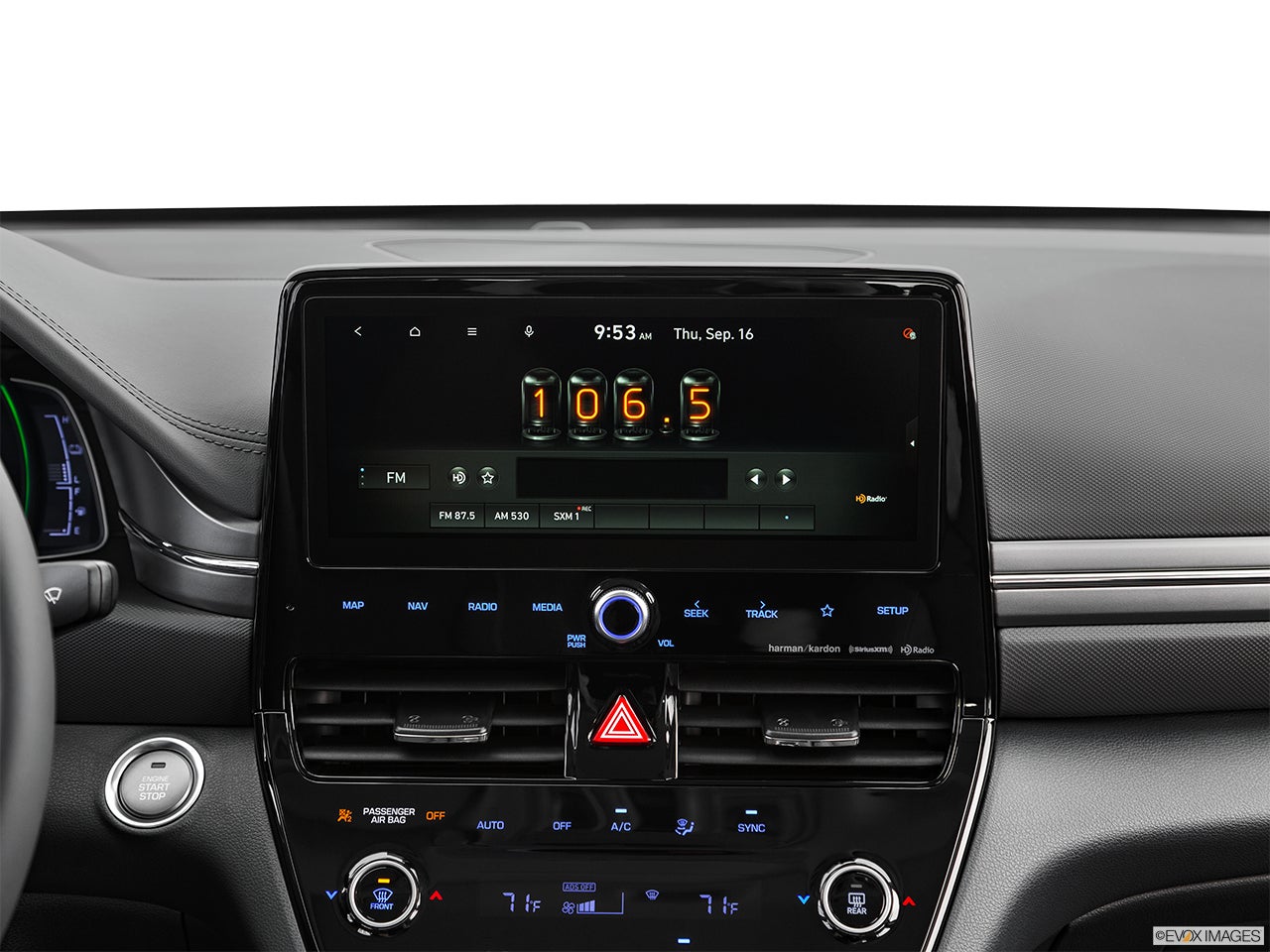 2022 Hyundai IONIQ Hybrid photo