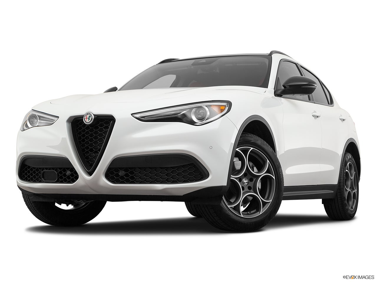 2022 Alfa Romeo Stelvio photo