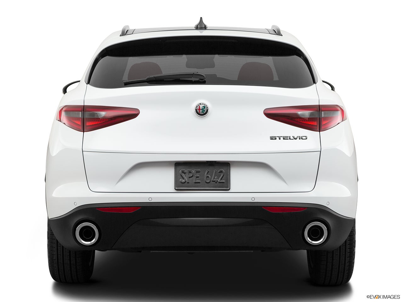 2022 Alfa Romeo Stelvio photo