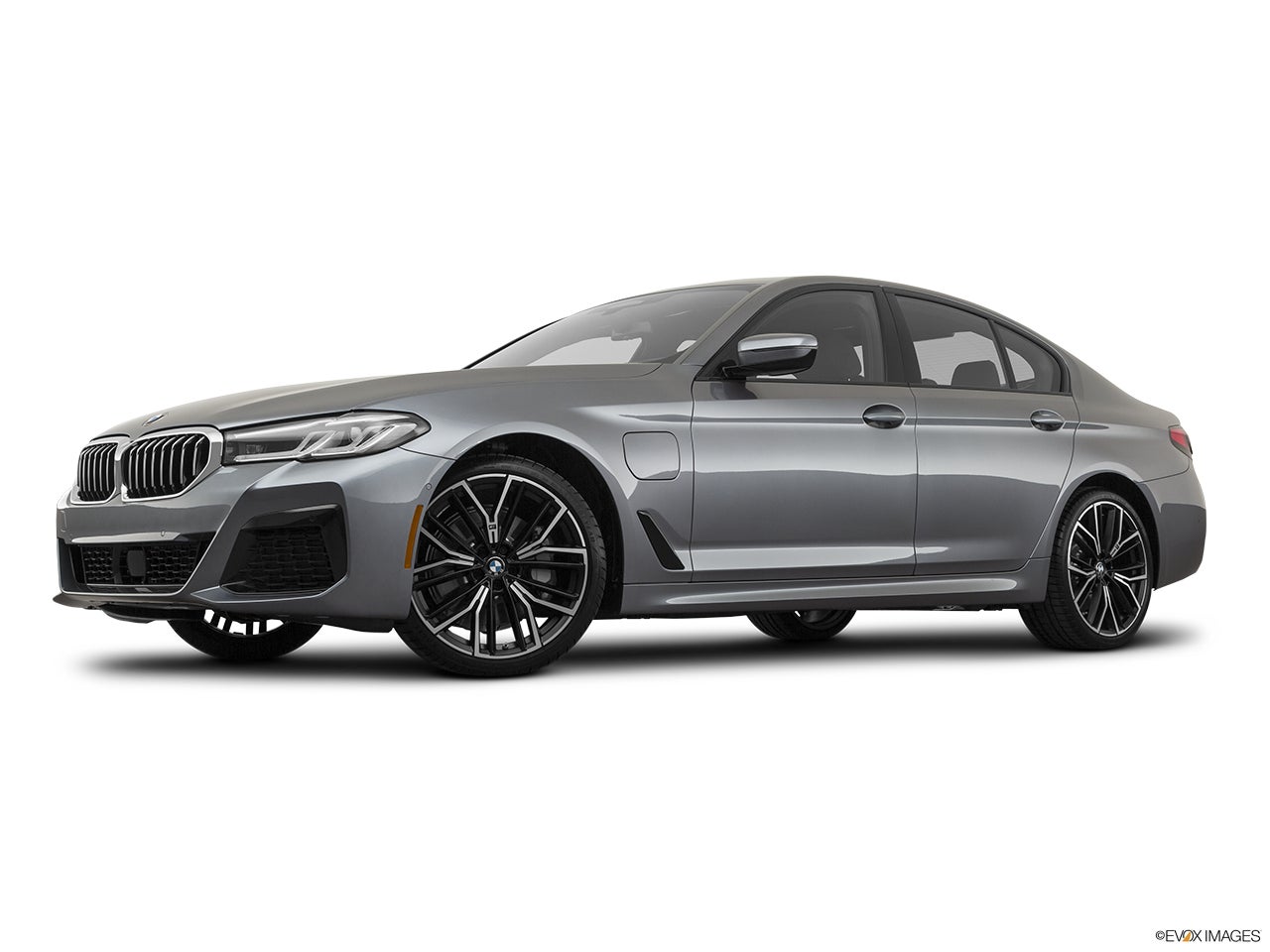 2022 BMW 5 Series photo