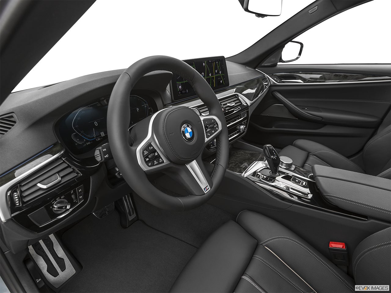 2022 BMW 5 Series photo