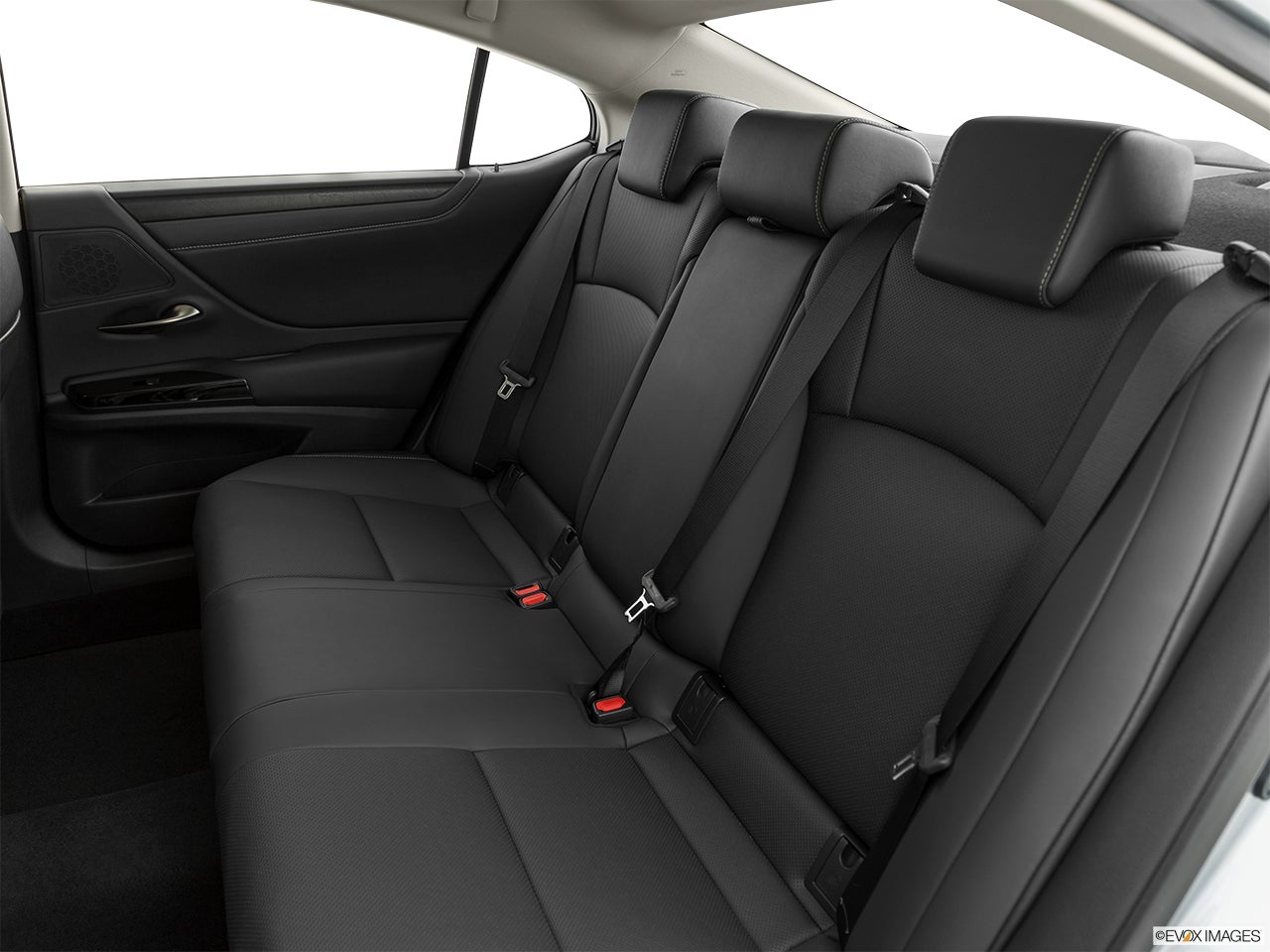 2022 Lexus ES 300h photo