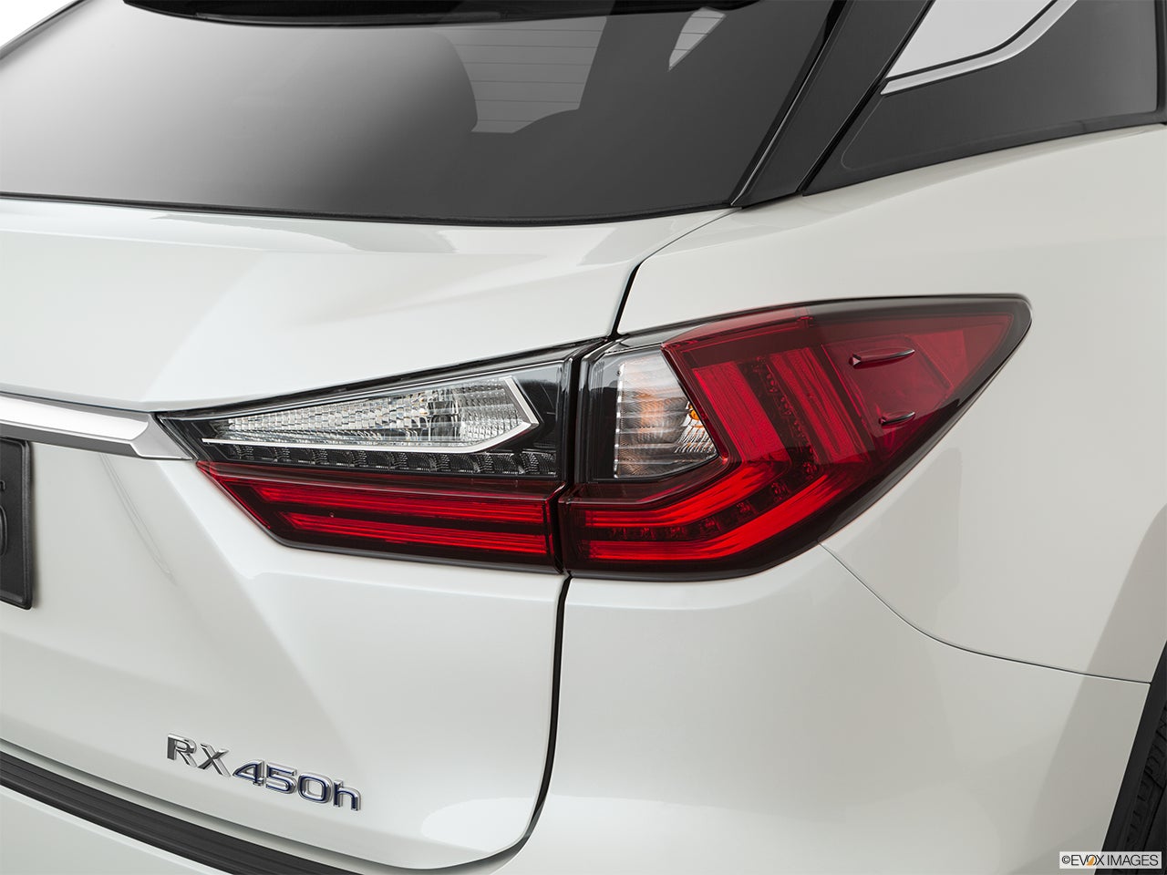 2022 Lexus RX 450h photo