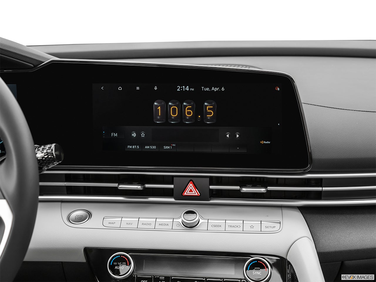 2022 Hyundai ELANTRA Hybrid photo