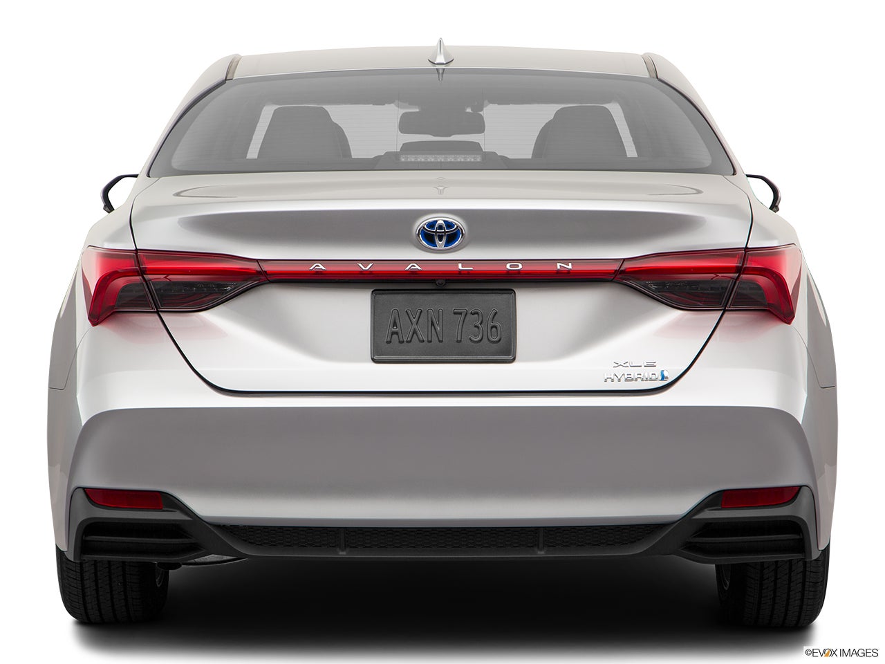 2022 Toyota Avalon Hybrid photo