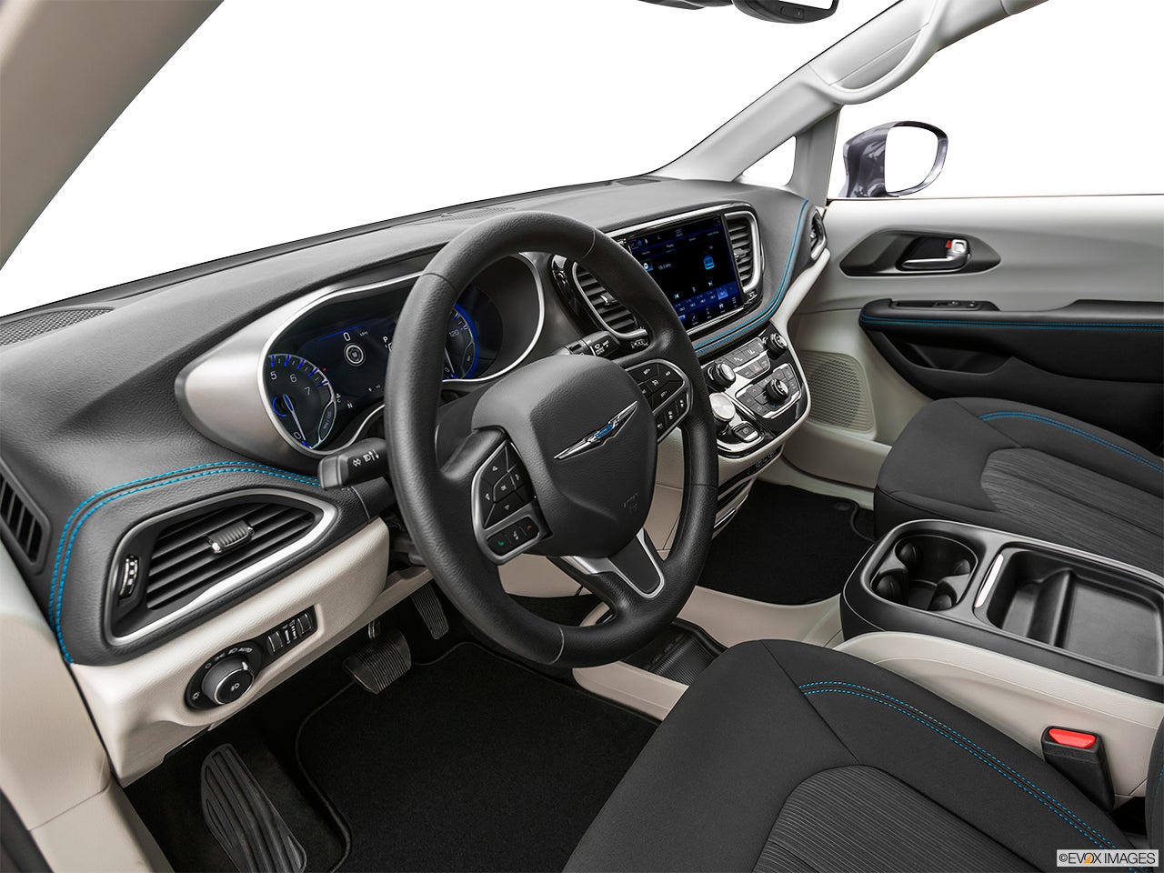 2022 Chrysler Pacifica photo