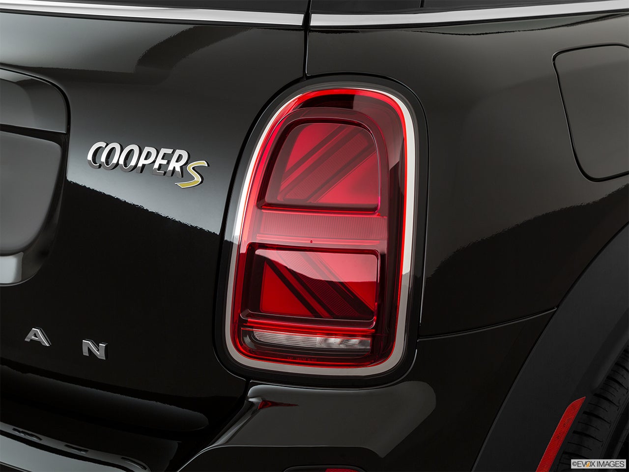 2023 MINI Countryman Plug-in Hybrid photo