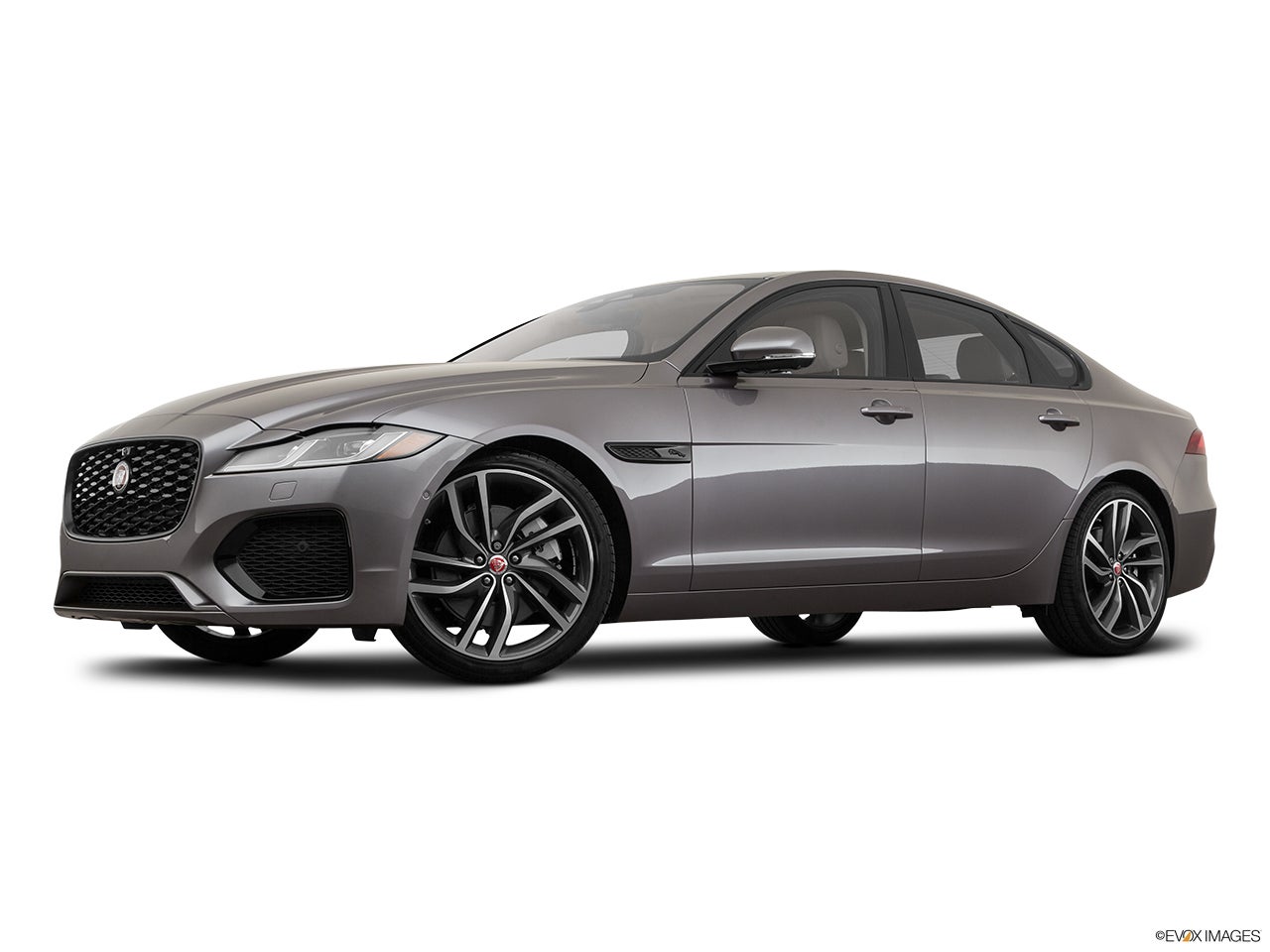 2022 Jaguar XF photo