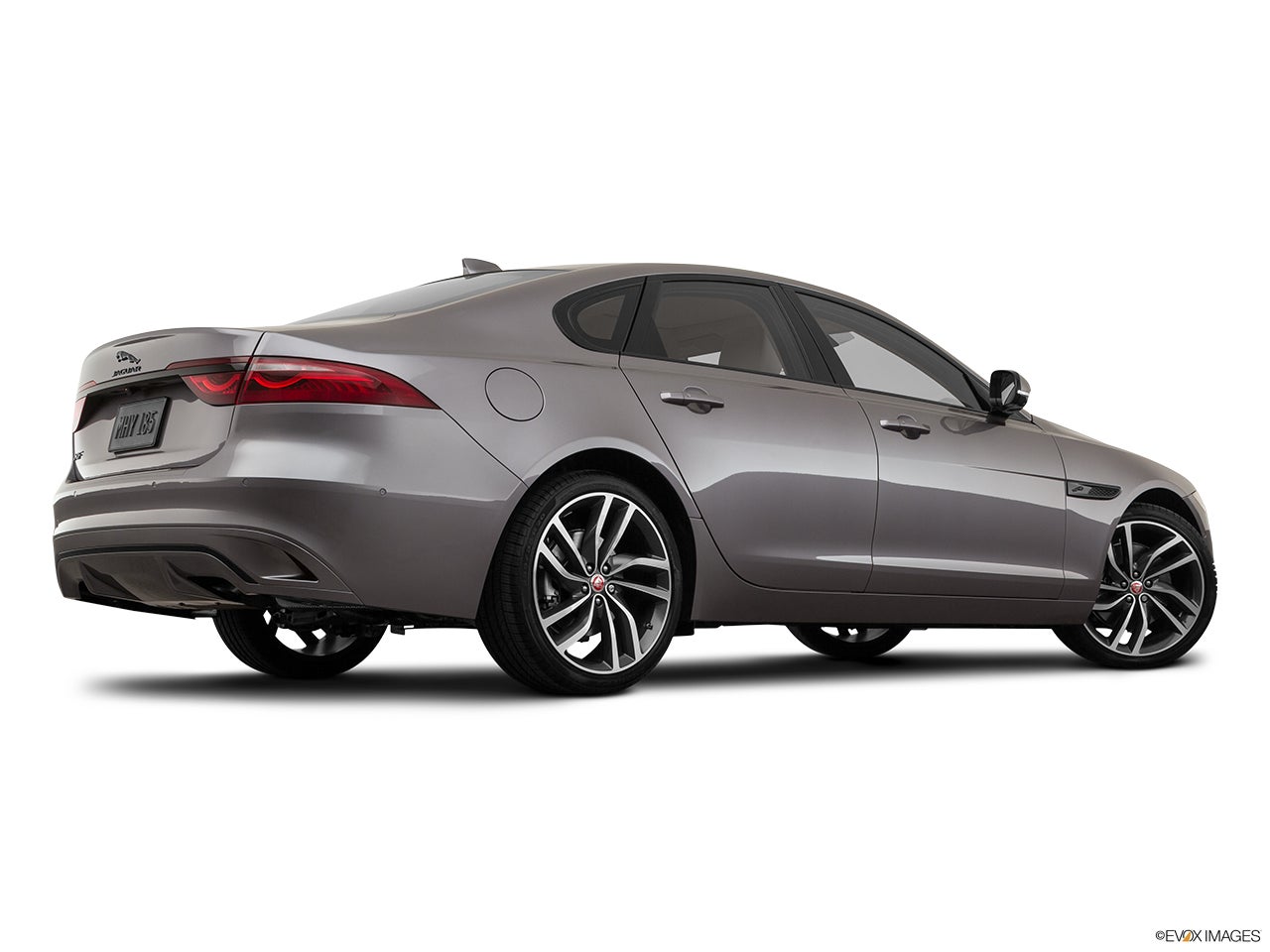 2022 Jaguar XF photo