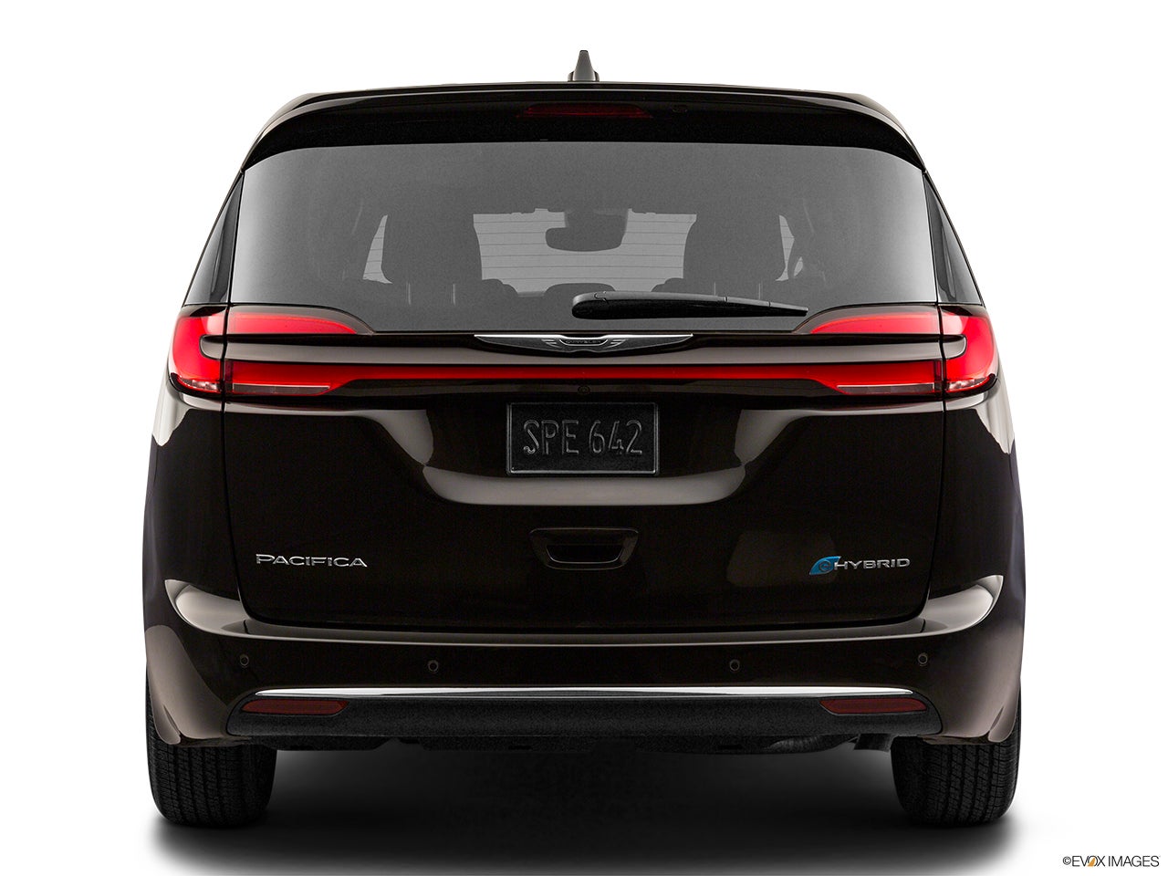 2022 Chrysler Pacifica Hybrid photo