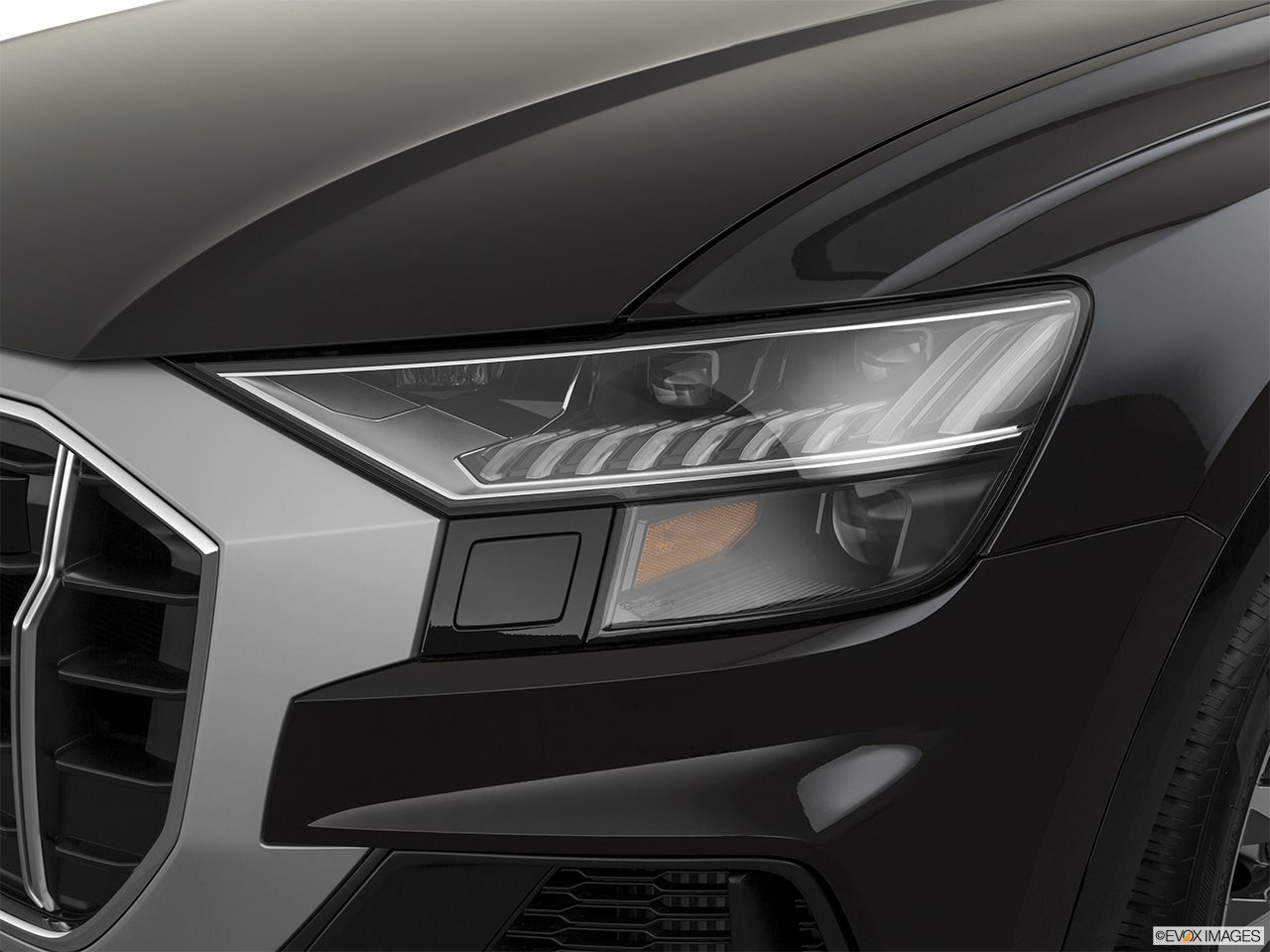 2024 Audi SQ8 photo