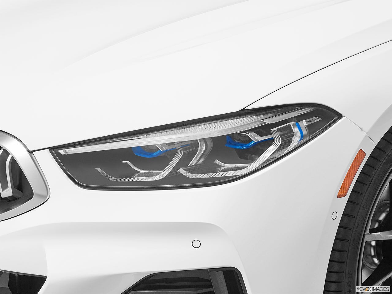 2023 BMW 8 Series photo
