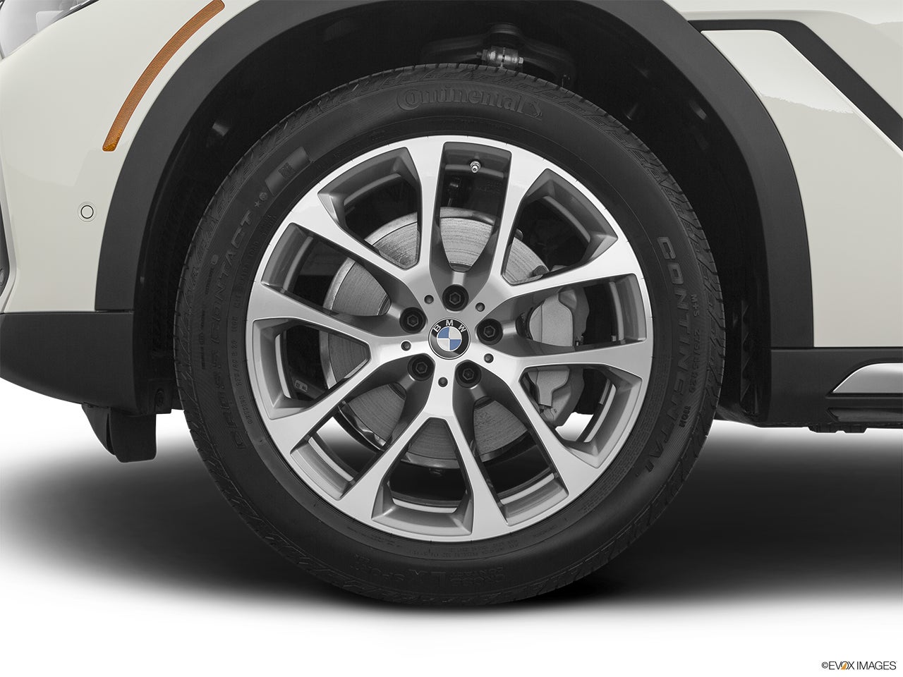 2023 BMW X6 photo