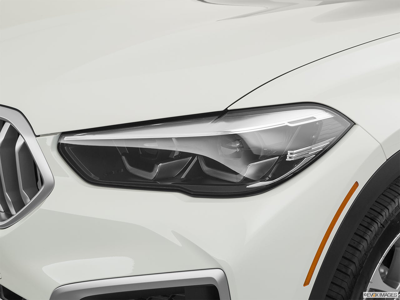 2023 BMW X6 photo