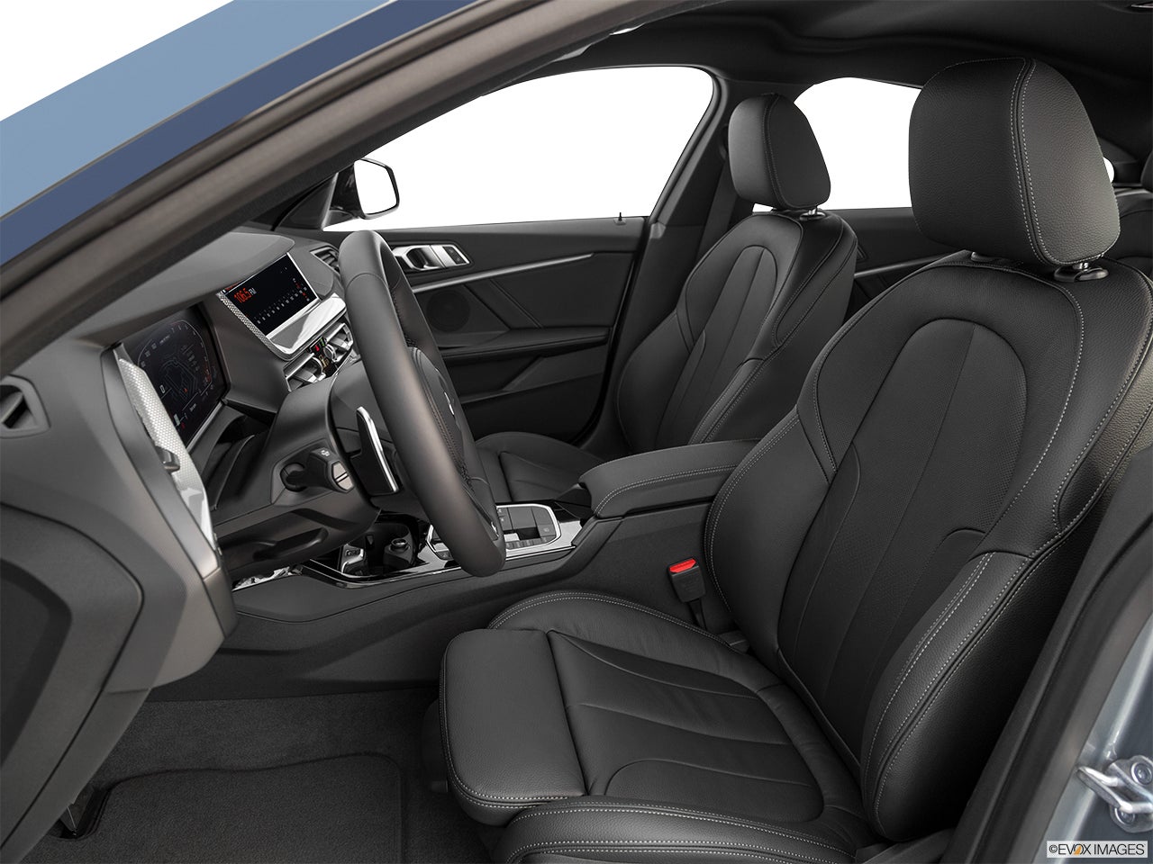 2023 BMW 2 Series photo