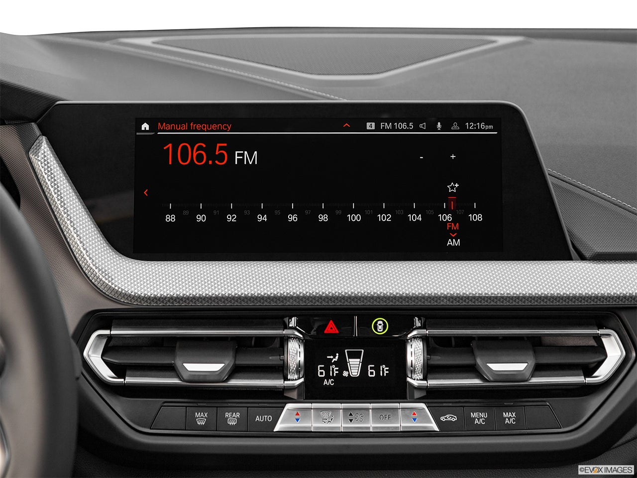 2023 BMW 2 Series photo
