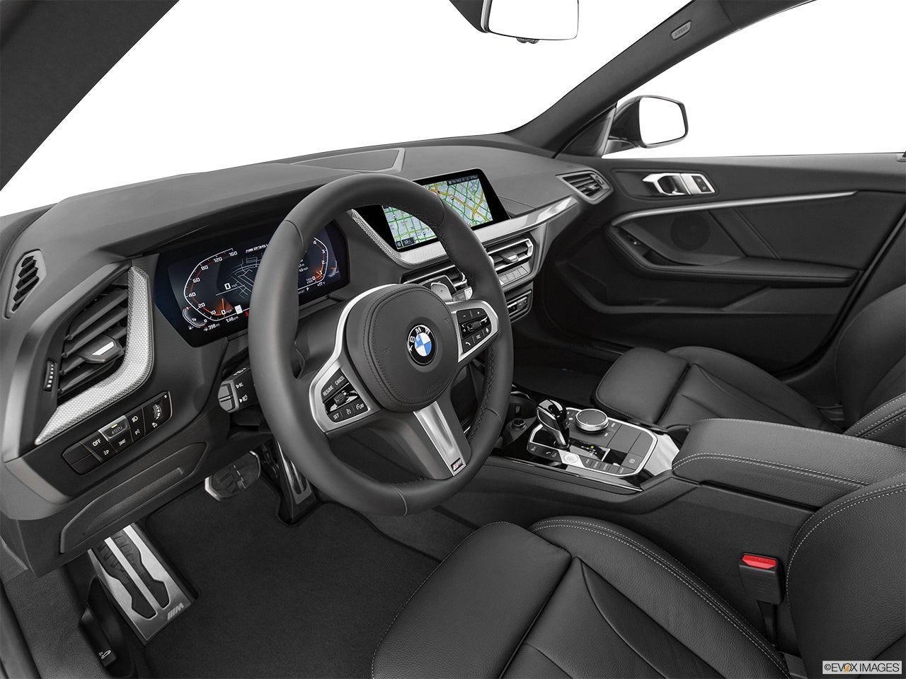 2023 BMW 2 Series photo
