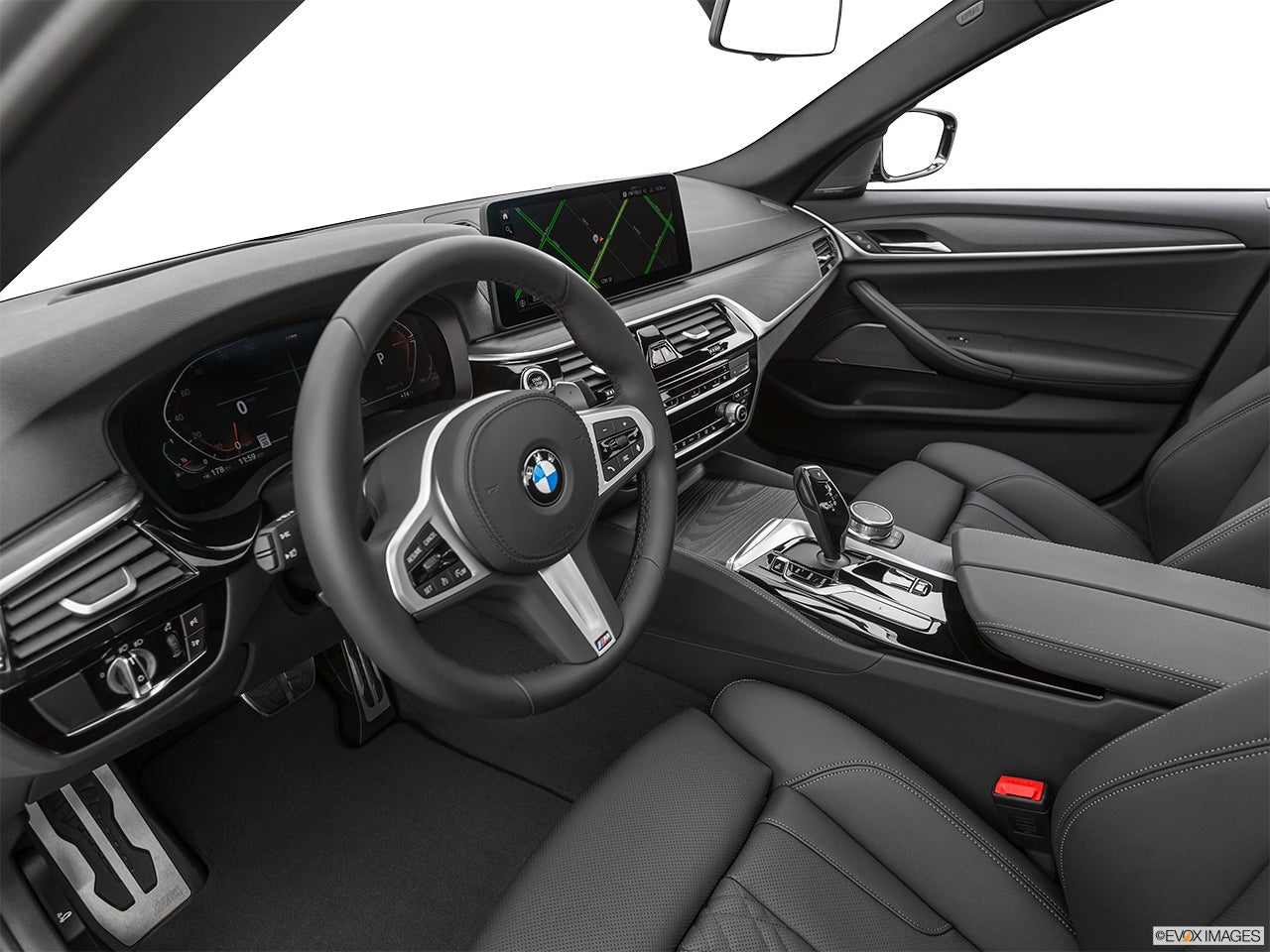 2025 BMW 5 Series photo