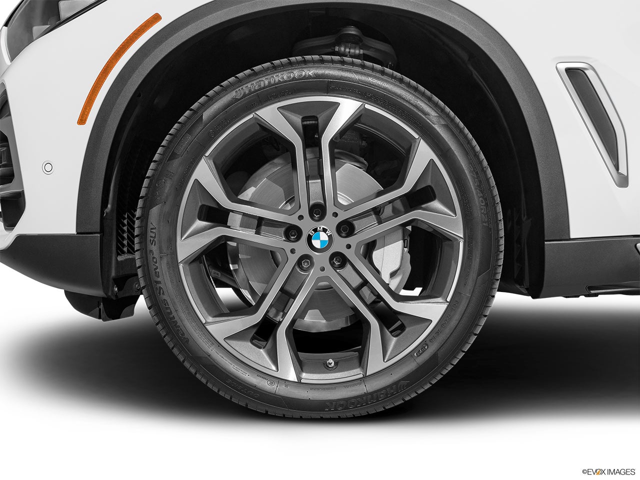 2023 BMW X5 photo