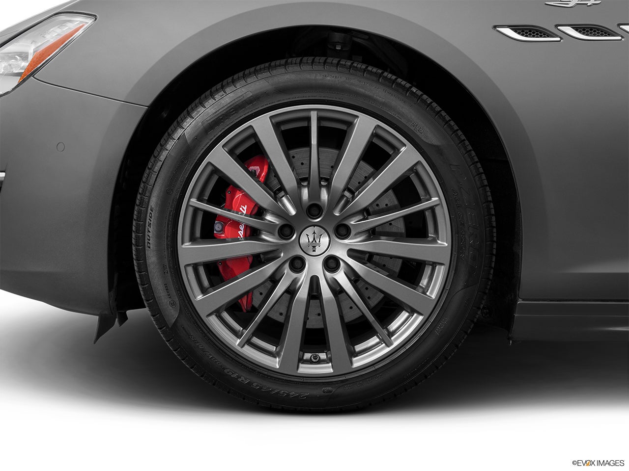 2022 Maserati Ghibli photo
