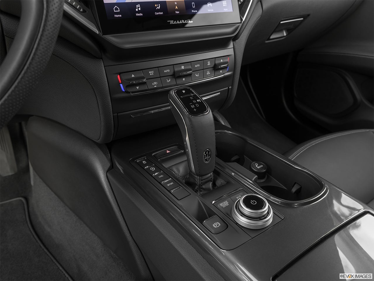 2022 Maserati Ghibli photo