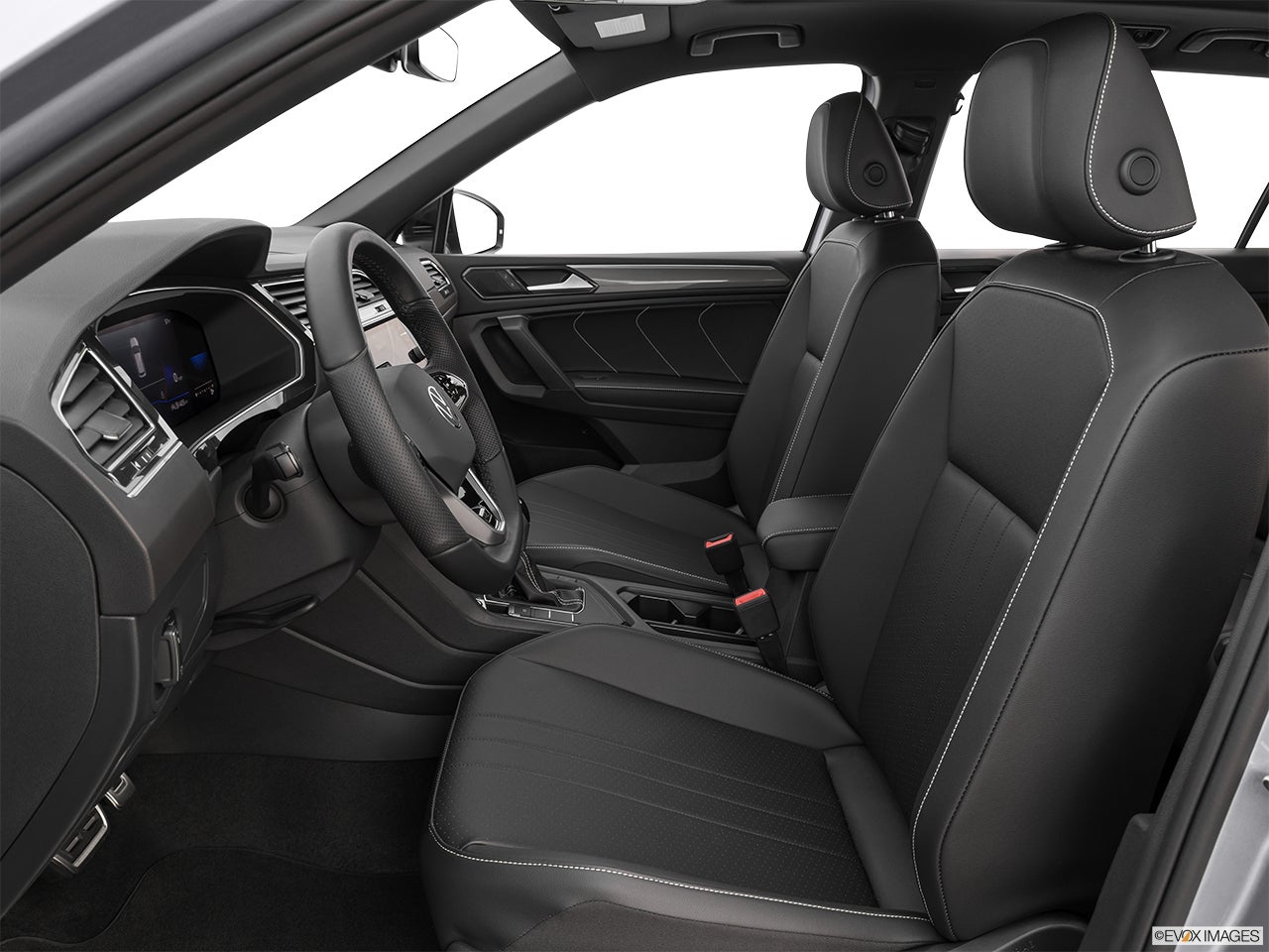 2023 Volkswagen Tiguan photo