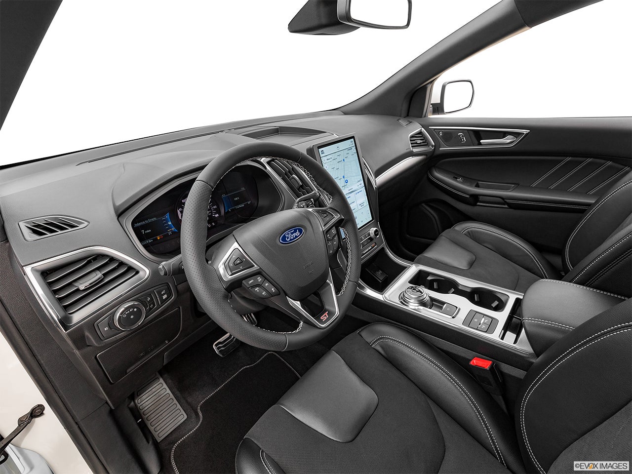 2023 Ford Edge photo