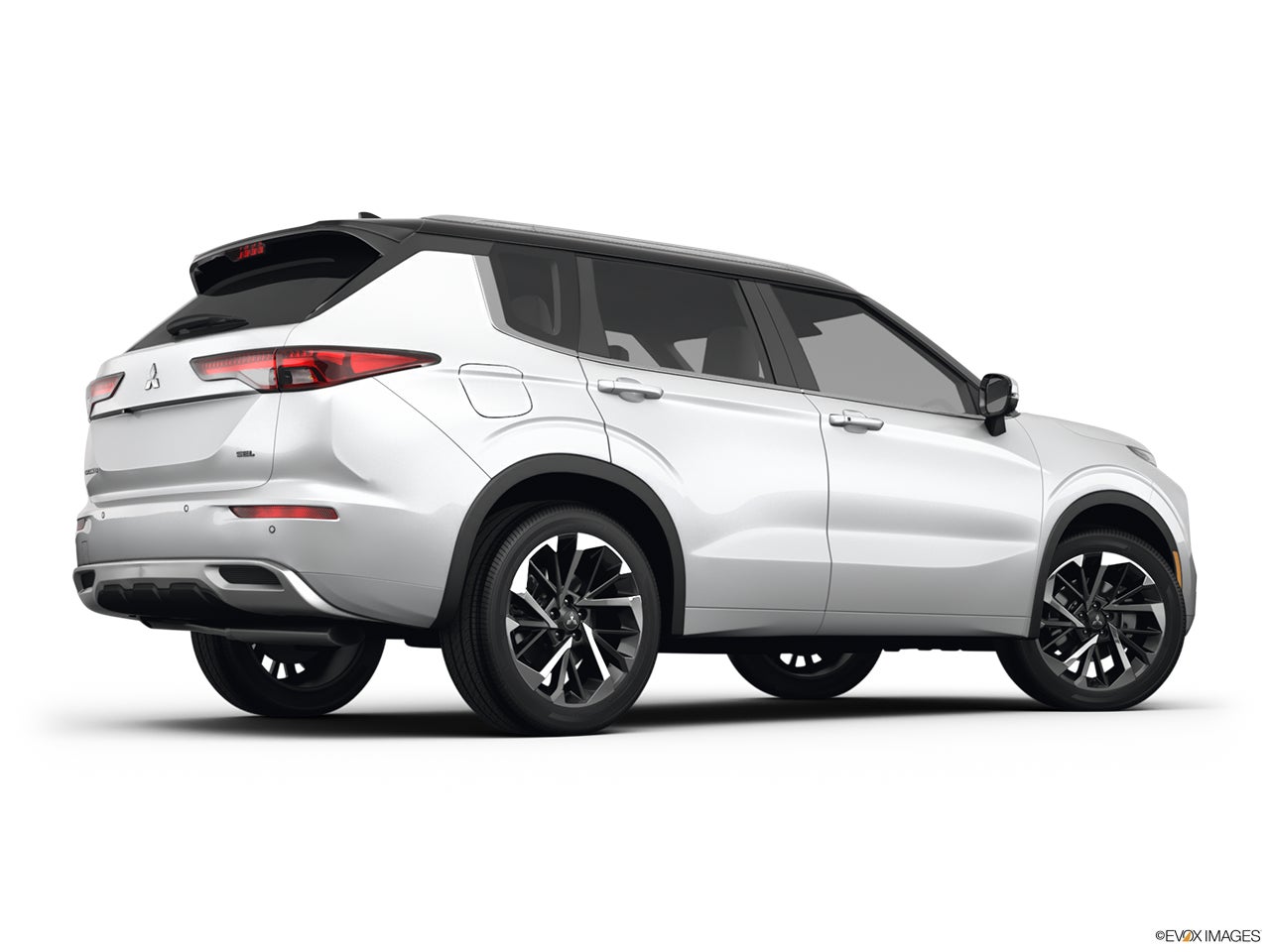 2023 Mitsubishi Outlander photo