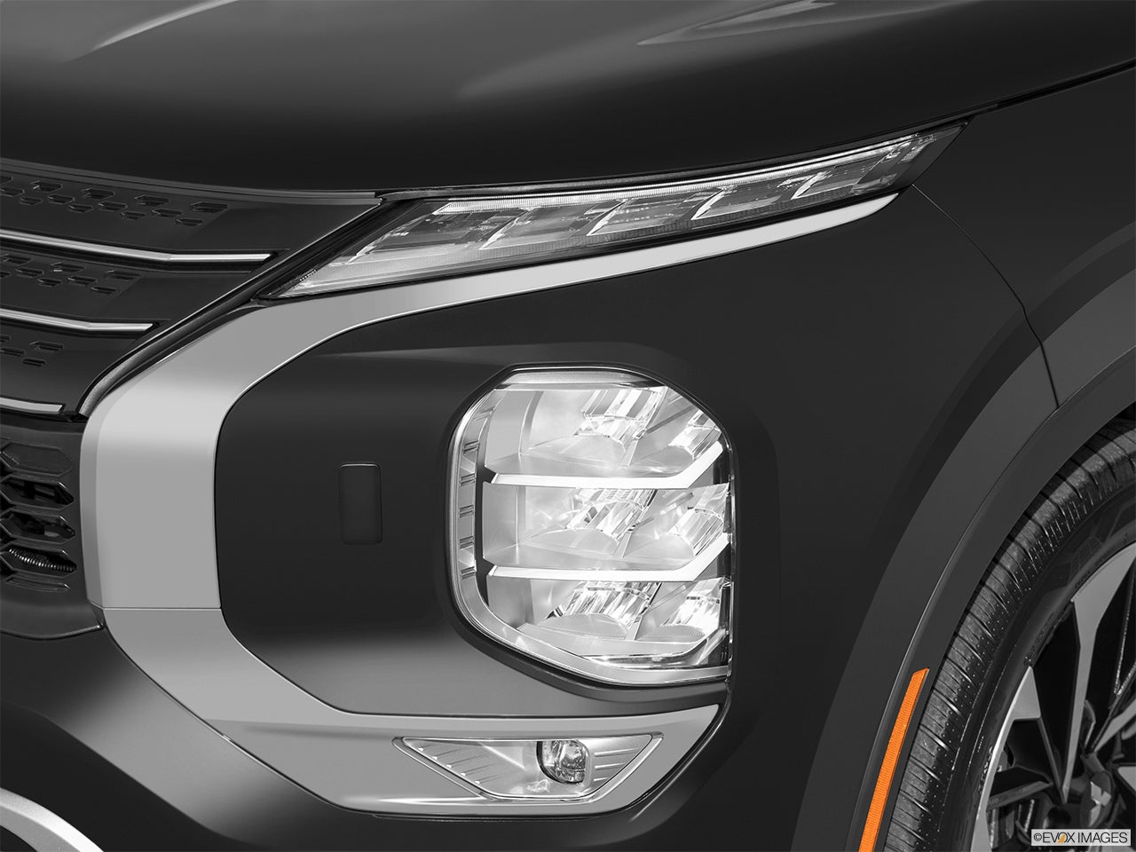 2023 Mitsubishi Outlander PHEV photo