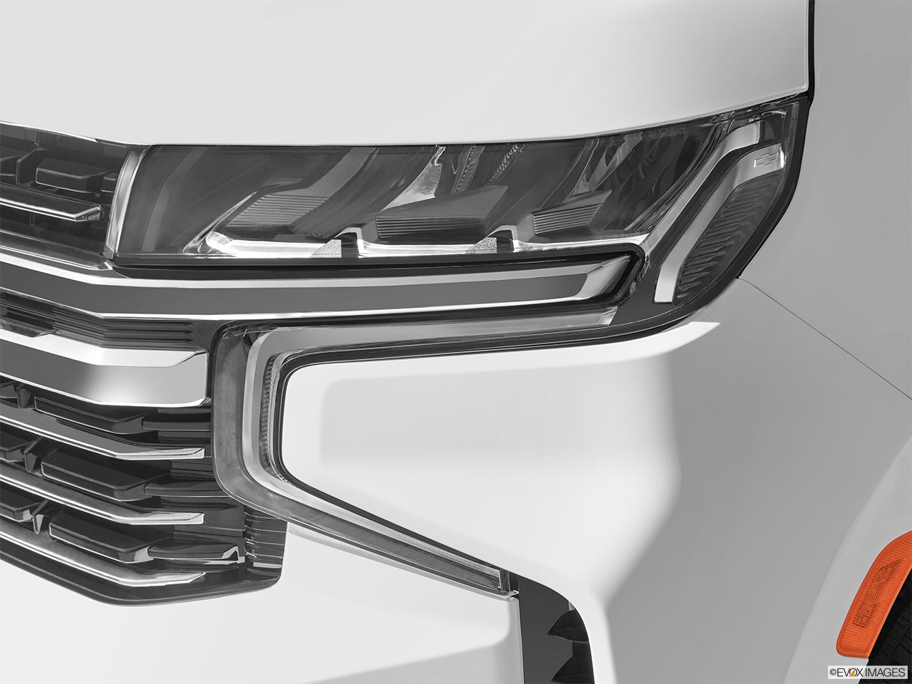 2023 Chevrolet Suburban photo