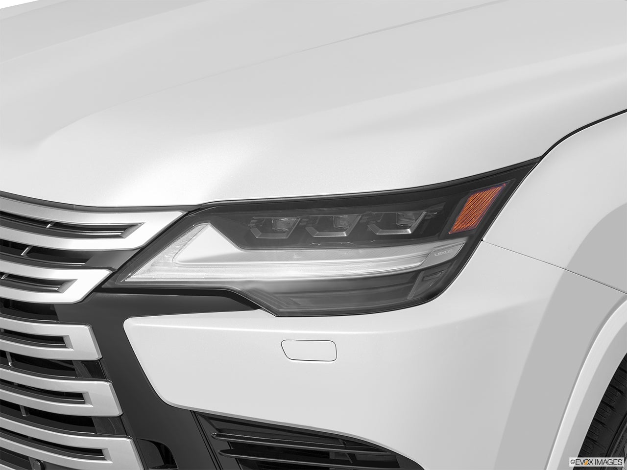 2023 Lexus LX 600 photo