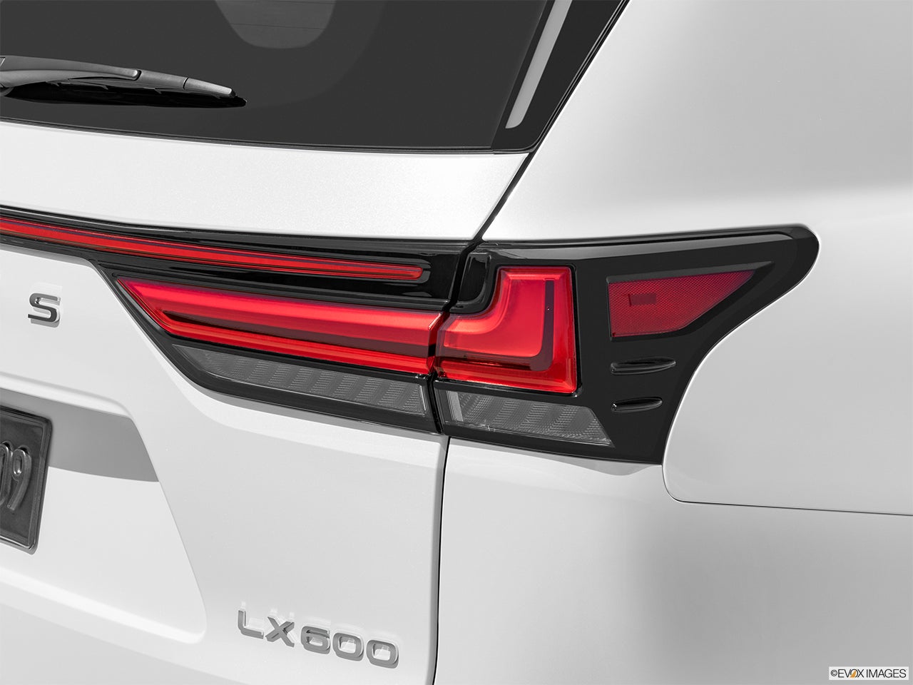 2023 Lexus LX 600 photo