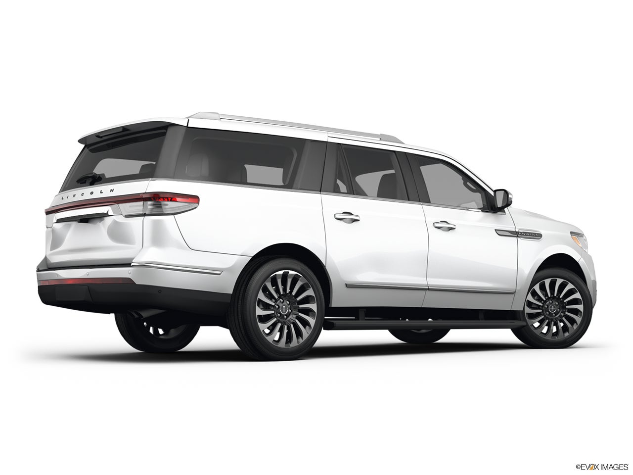 2023 Lincoln Navigator L photo