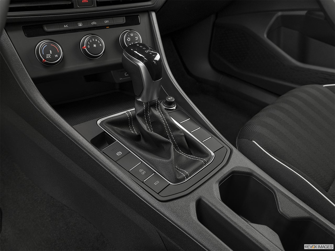 2023 Volkswagen Jetta photo