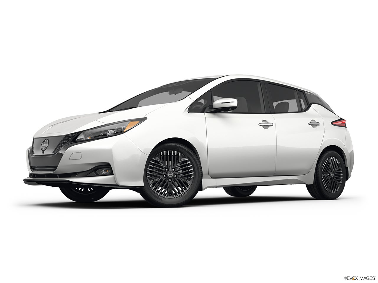 2025 Nissan LEAF photo