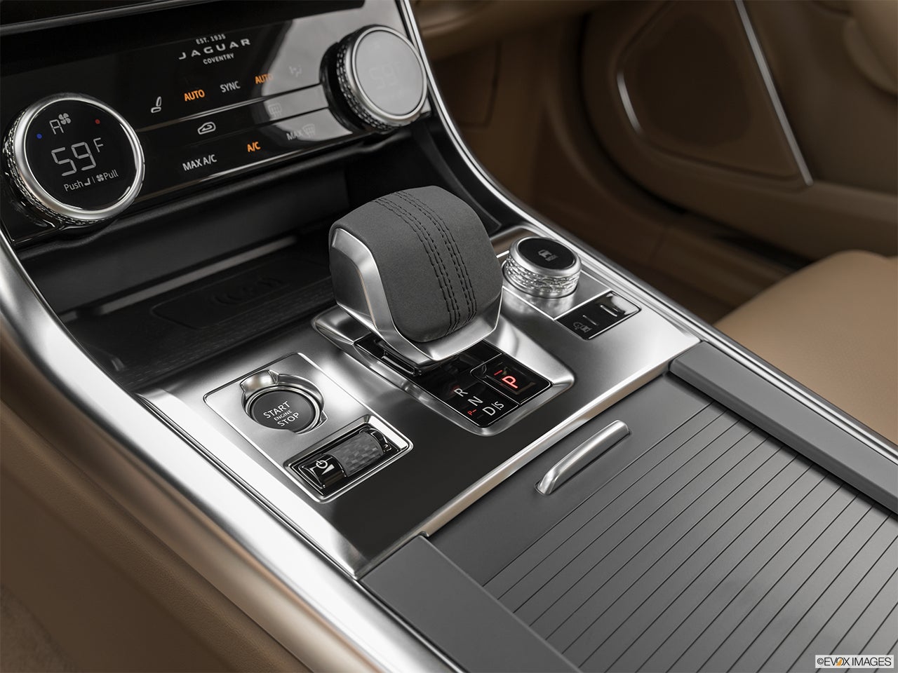 2023 Jaguar XF photo