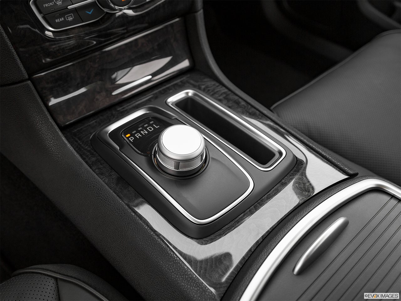2023 Chrysler 300 photo
