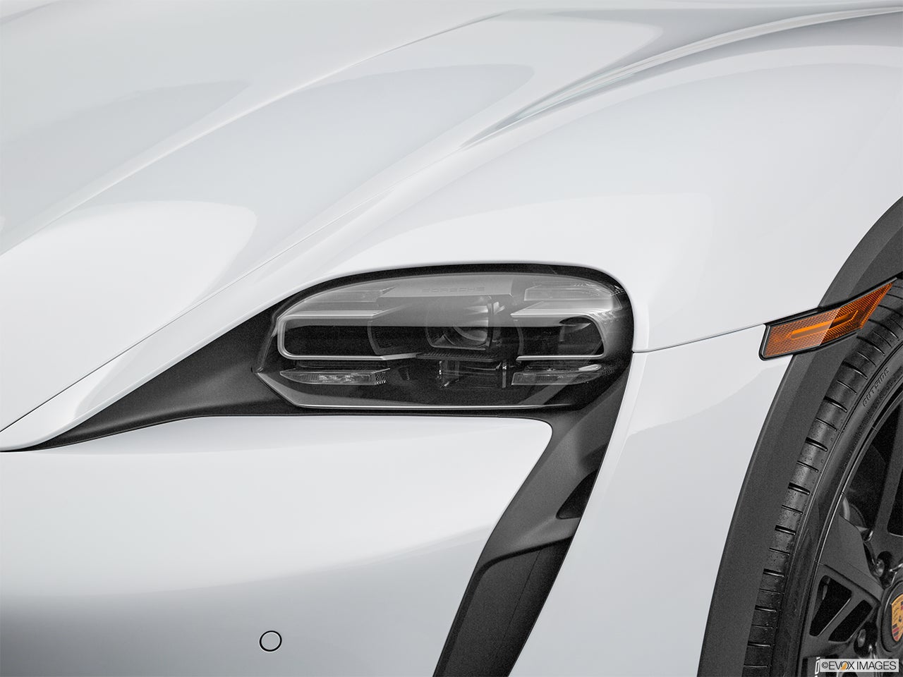 2023 Porsche Taycan photo
