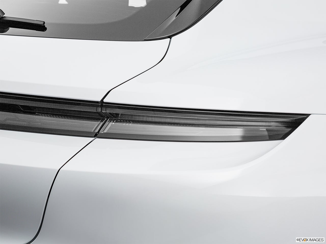 2023 Porsche Taycan photo