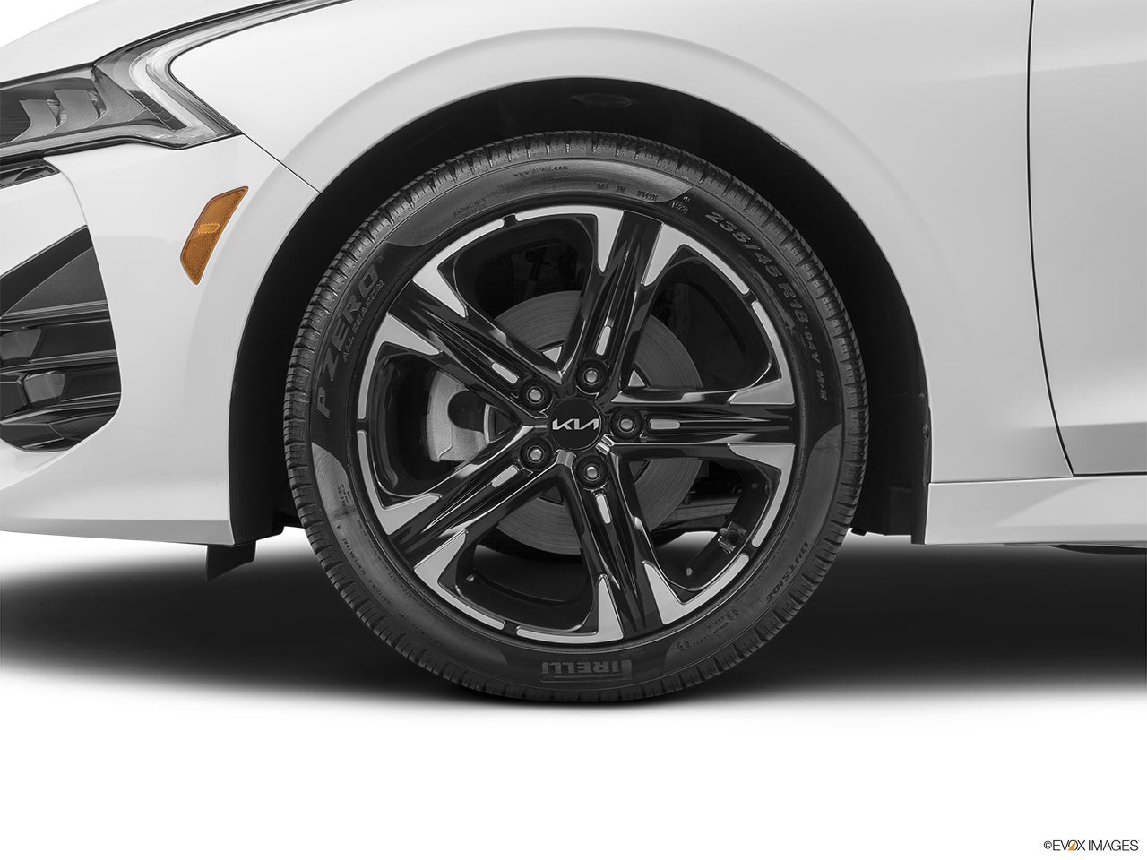 2023 Kia K5 photo