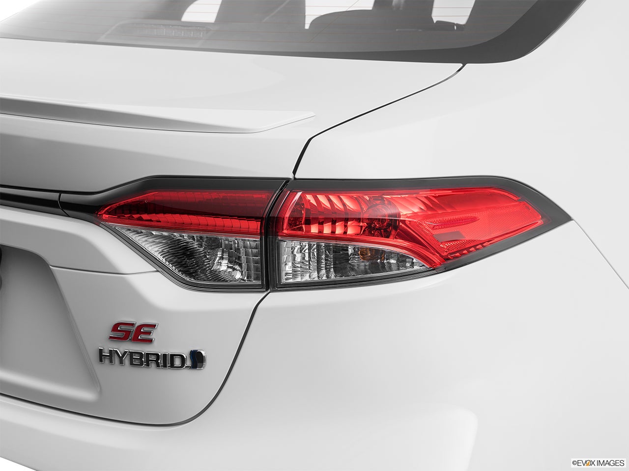 2025 Toyota Corolla Hybrid photo