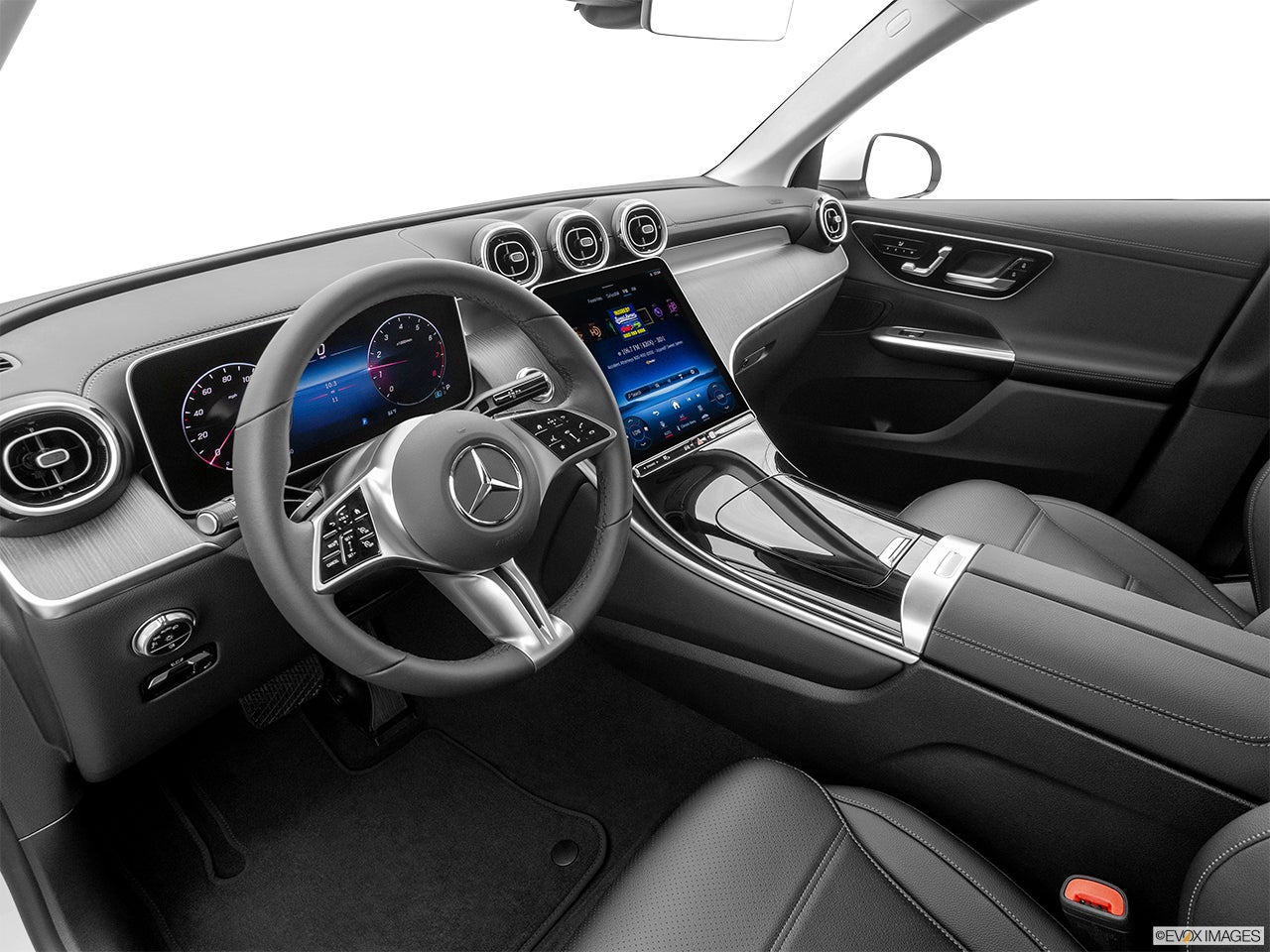 2025 Mercedes-Benz GLC photo