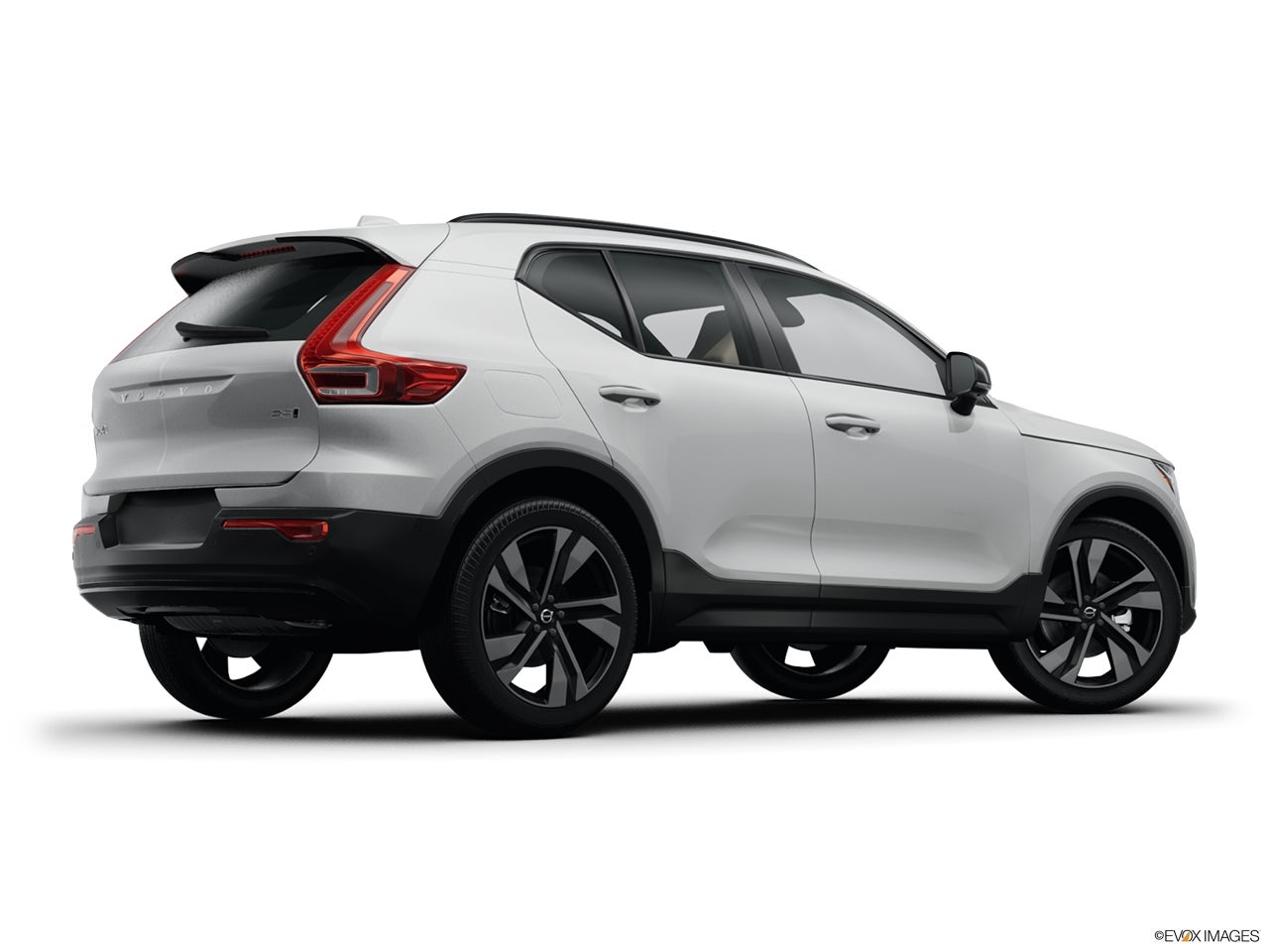 2025 Volvo XC40 photo