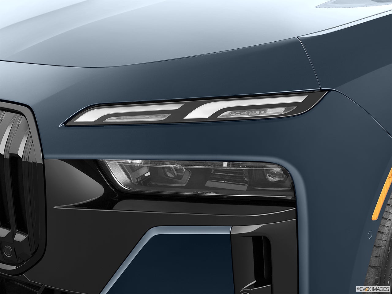 2025 BMW i7 photo